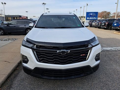 Used 2022 Chevrolet Traverse RS image 9
