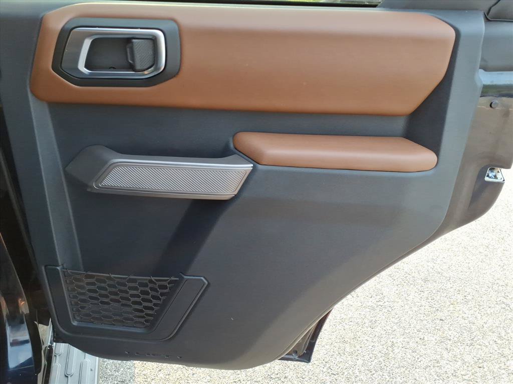 Used 2021 Ford Bronco Outer Banks AWD/4WD image 19