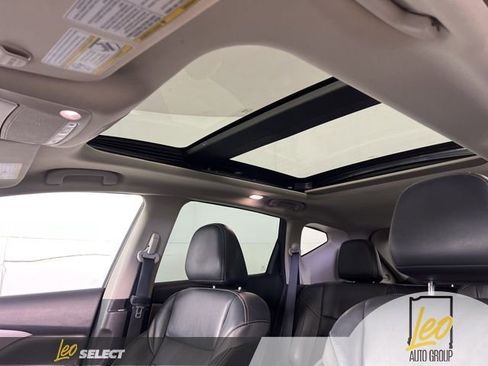 Used 2020 Nissan Murano SL w/ Moonroof Package image 15