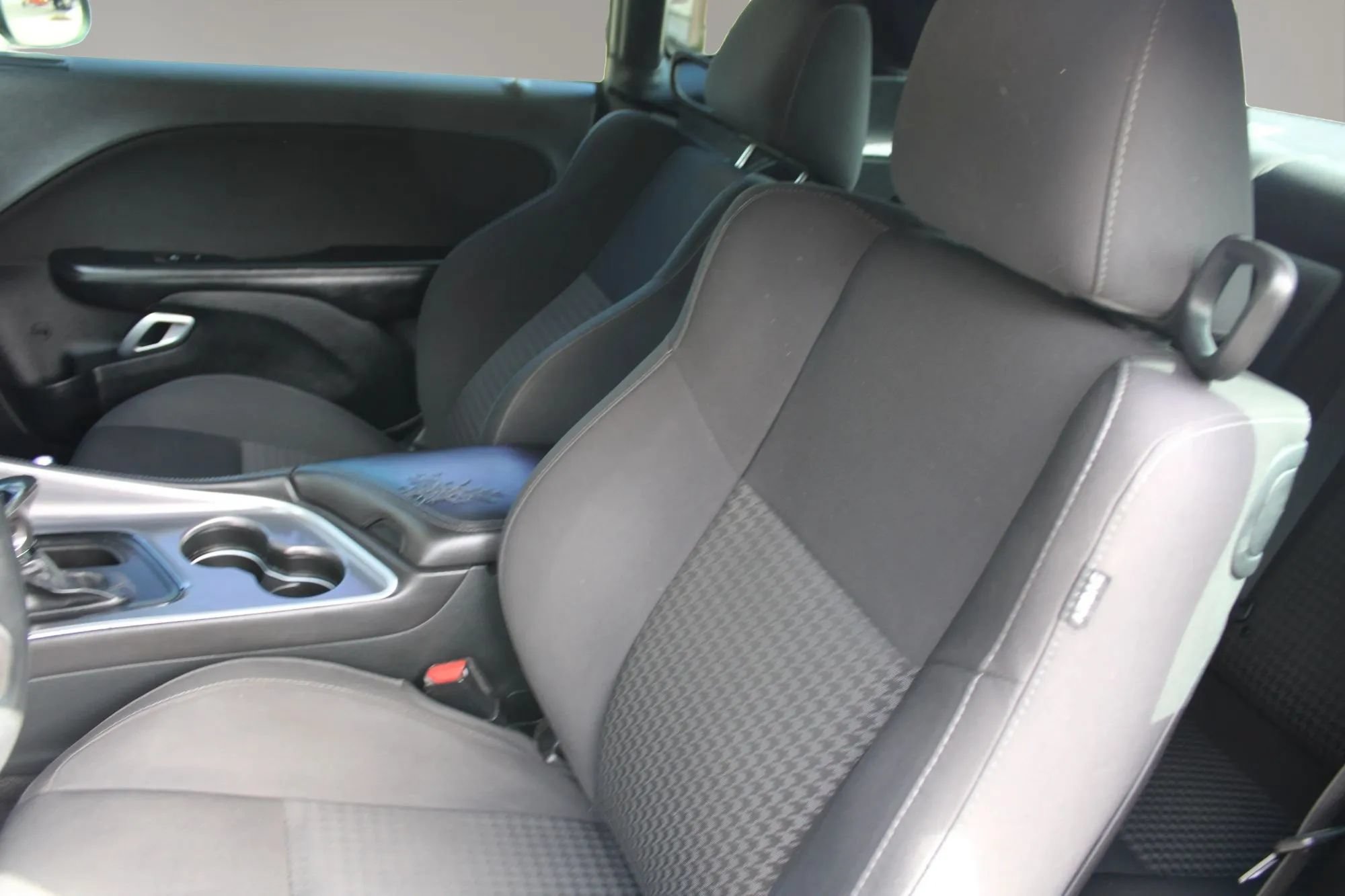 Used 2019 Dodge Challenger R/T RWD image 16