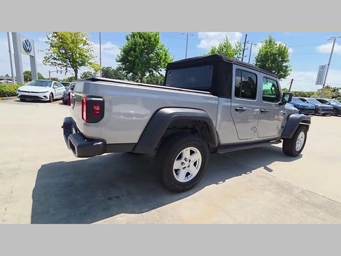 Used 2020 Jeep Gladiator Sport w/ Quick Order Package 24S AWD/4WD image 35