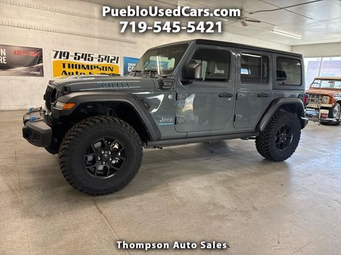 Used 2024 Jeep Wrangler Unlimited AWD/4WD image 1