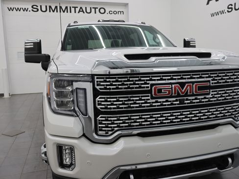 Used 2022 GMC Sierra 3500 Denali w/ Denali Ultimate Package AWD/4WD image 27