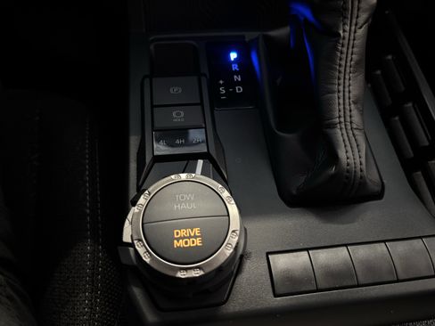 Certified 2025 Toyota 4Runner SR5 image 20