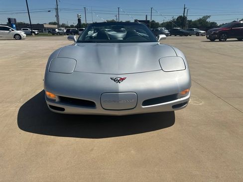 Used 1998 Chevrolet Corvette Convertible w/ Memory Pkg RWD image 21