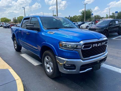Used 2025 RAM 1500 Big Horn AWD/4WD image 2