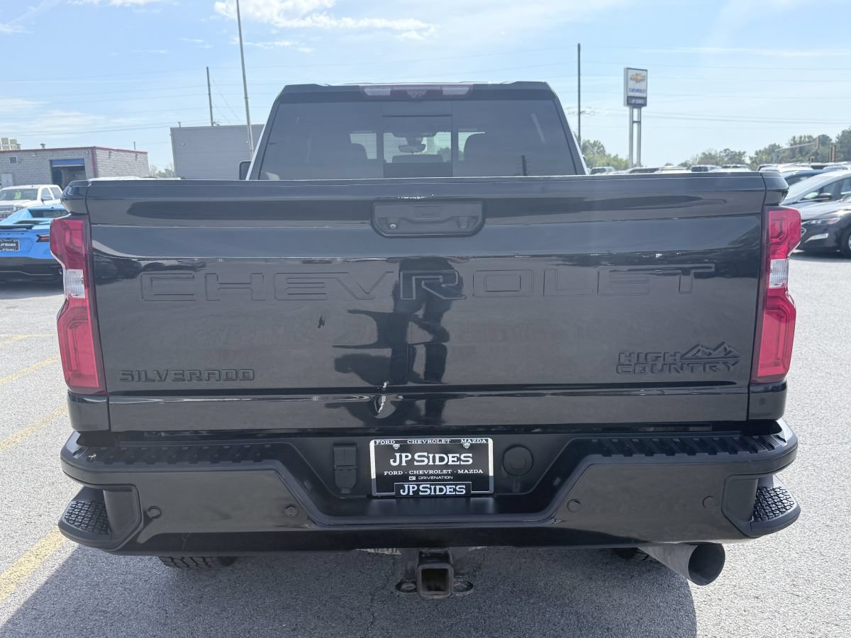 Used 2022 Chevrolet Silverado 2500 High Country w/ Z71 Off-Road Package AWD/4WD image 6