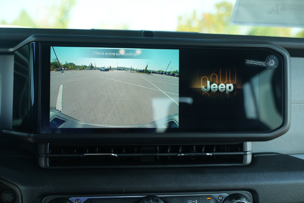 New 2026 Jeep Gladiator Sport AWD/4WD image 25