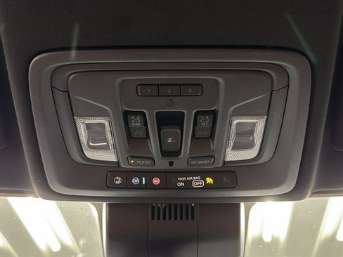 Used 2026 GMC Sierra 3500 Denali Ultimate AWD/4WD image 36