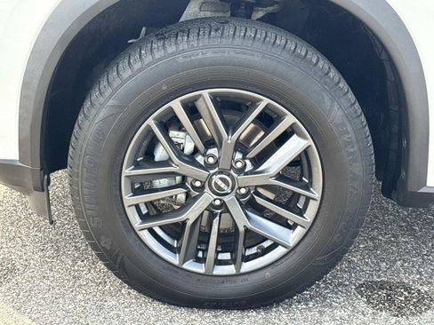 Certified 2023 Nissan Rogue S image 11