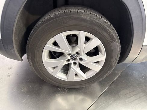 Used 2020 Volkswagen Atlas Cross Sport S AWD/4WD image 15