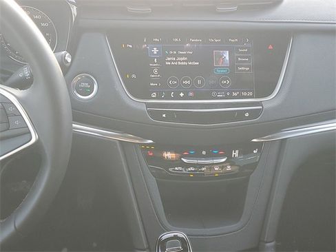 Certified 2024 Cadillac XT5 Luxury w/ LPO, Floor Liner Package image 30