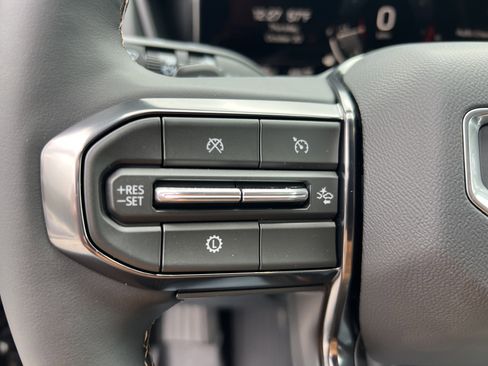 New 2026 GMC Terrain AT4 w/ Convenience Package III image 32