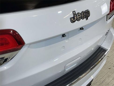 Used 2018 Jeep Grand Cherokee Overland image 10