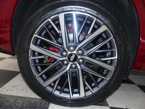 Used 2022 Cadillac XT6 Sport w/ Platinum Package image 39