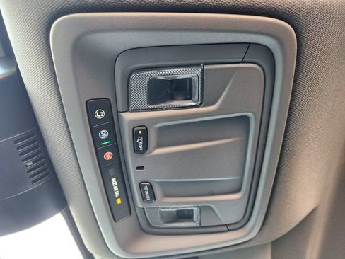 Used 2024 Chevrolet Silverado 1500 Custom RWD image 27