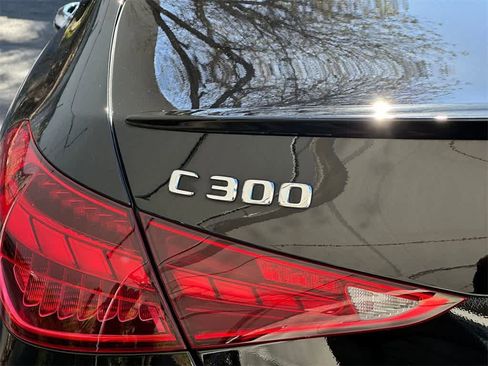 Used 2024 Mercedes-Benz C 300 Sedan image 6