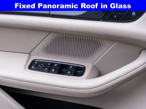 Used 2022 Porsche Taycan image 14