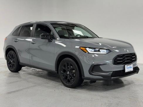 Used 2023 Honda HR-V Sport image 5