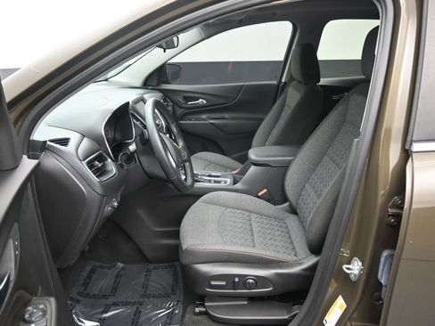 Used 2023 Chevrolet Equinox LT FWD image 12