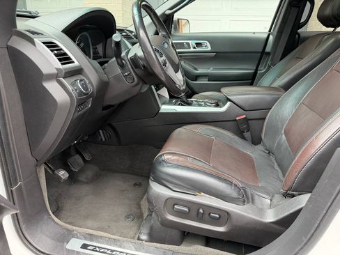 Used 2015 Ford Explorer Sport w/ Equipment Group 401A AWD/4WD image 18