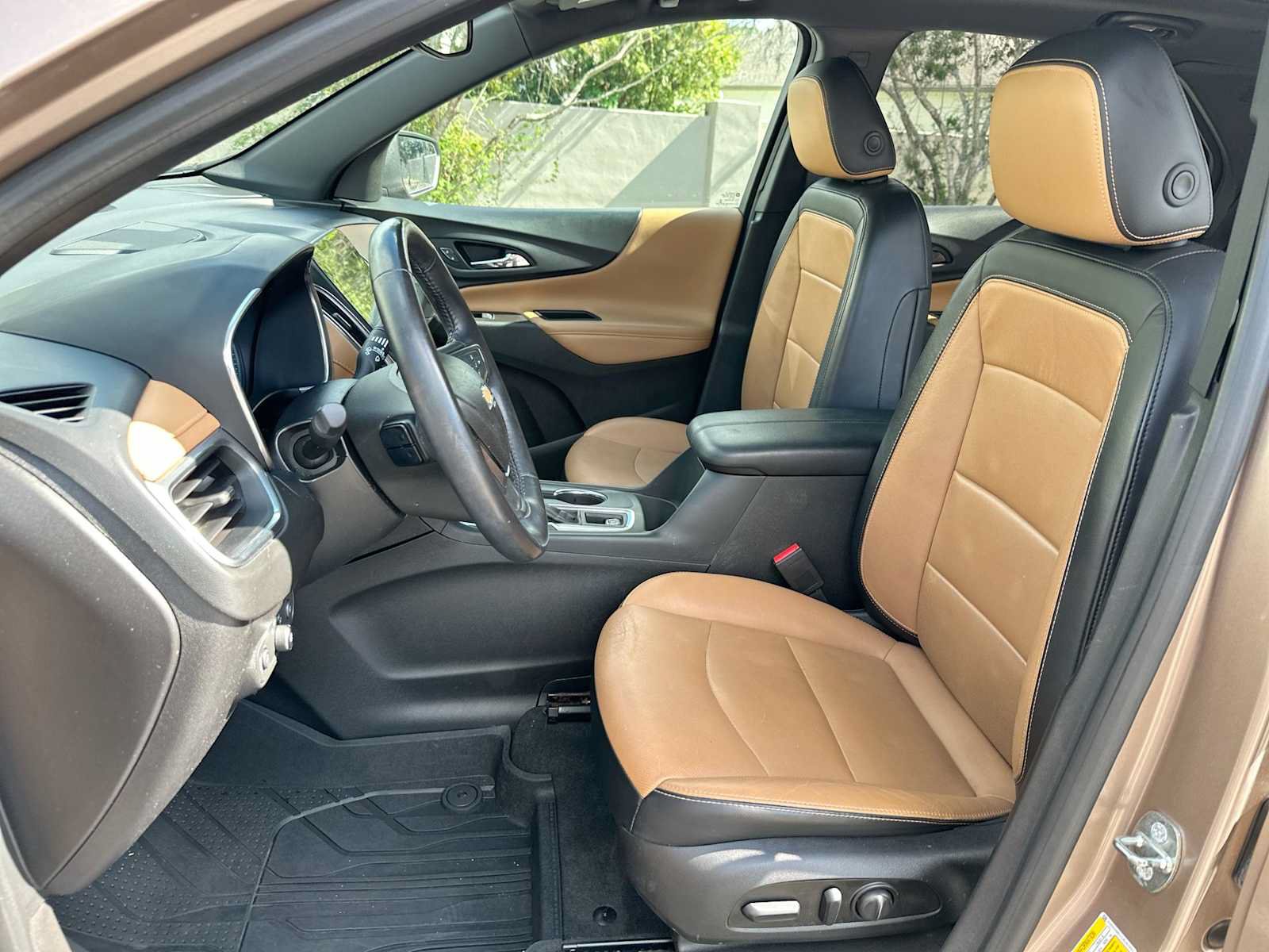 Certified 2018 Chevrolet Equinox Premier FWD image 15