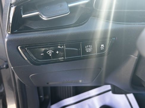 Used 2023 Kia Niro EX image 29