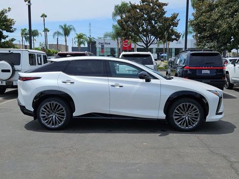 Used 2024 Lexus RZ 450e Premium w/ Accessory Package (Z1) AWD/4WD image 4