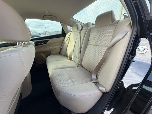 Used 2016 Nissan Altima 2.5 S w/ Power Driver Seat Package image 10