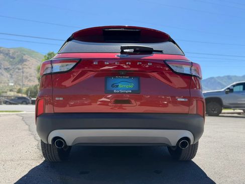 Used 2020 Ford Escape SE AWD/4WD image 3