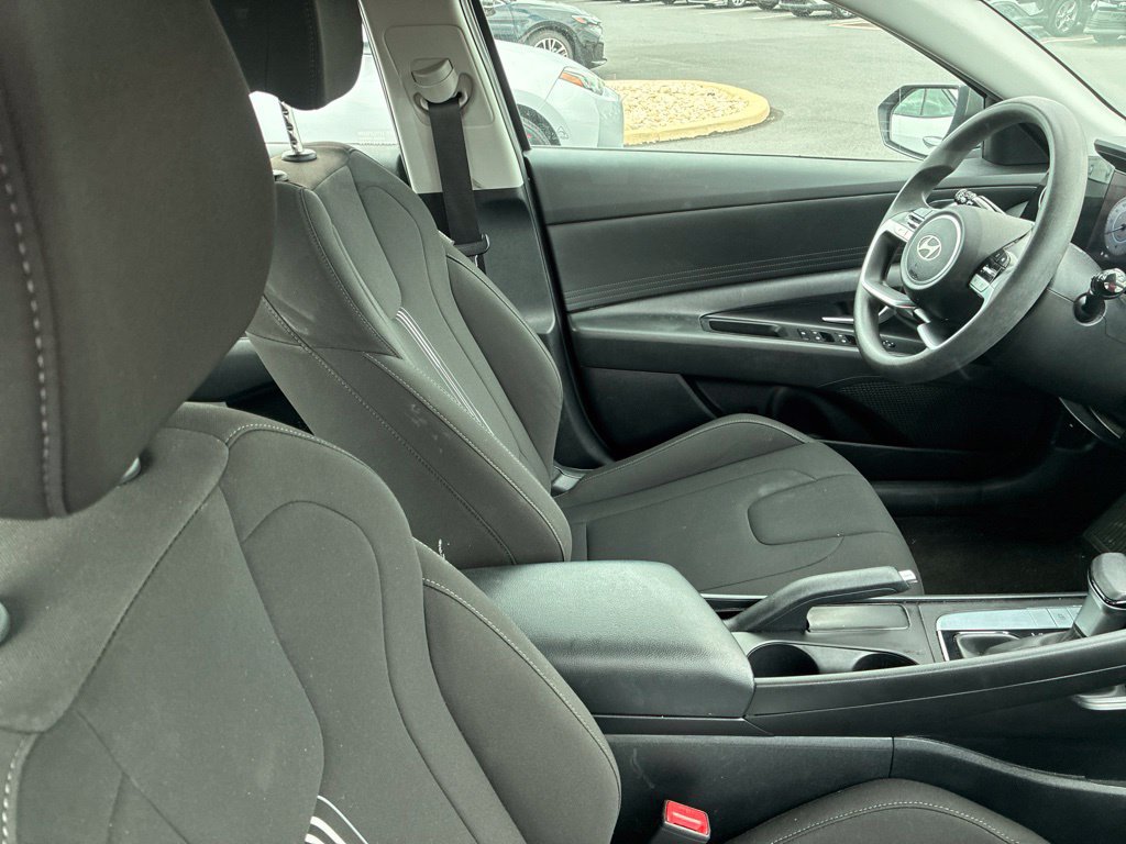 Used 2024 Hyundai Elantra SEL FWD image 21