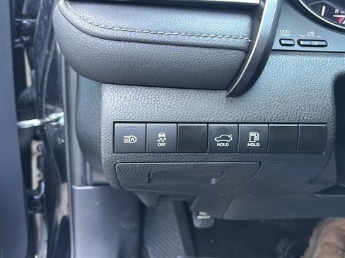 Used 2023 Toyota Camry SE image 29