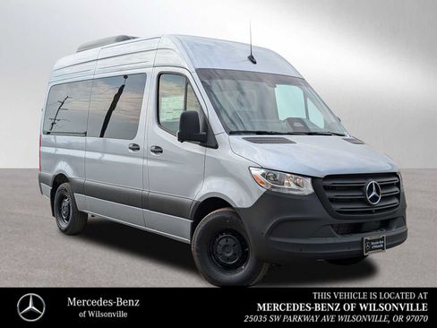 New 2025 Mercedes-Benz Sprinter 2500 image 1