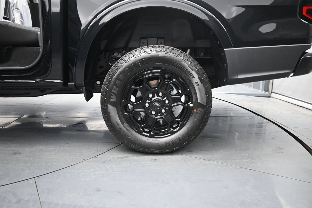New 2026 Ford Ranger XLT w/ Black Appearance Package AWD/4WD image 19