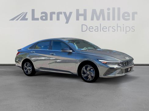 New 2026 Hyundai Elantra SEL Sport Premium FWD image 10