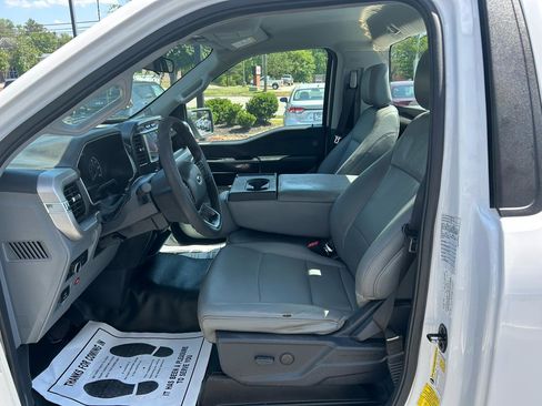 Used 2022 Ford F150 XL w/ Equipment Group 101A High RWD image 9