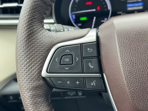 Certified 2021 Toyota Sienna Platinum image 33