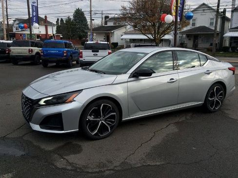 Used 2024 Nissan Altima 2.5 SR image 6