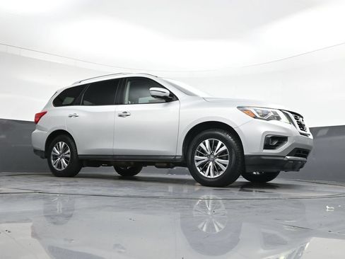 Used 2020 Nissan Pathfinder SL AWD/4WD image 43