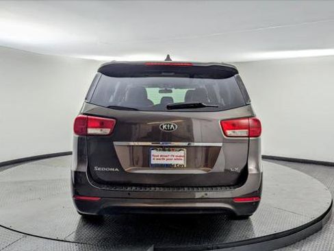 Used 2016 Kia Sedona LX w/ Option Group 020 image 7