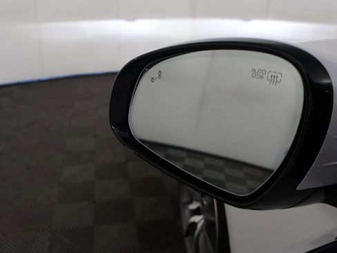 Used 2022 Genesis G70 2.0T w/ Prestige Package image 36