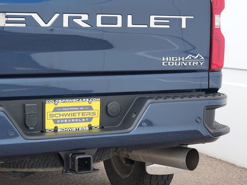 Used 2023 Chevrolet Silverado 3500 High Country w/ Z71 Off-Road Package AWD/4WD image 10