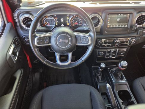 Used 2020 Jeep Gladiator Overland image 13