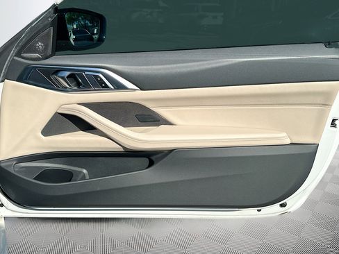 Used 2023 BMW 430i Convertible w/ M Sport Package image 31