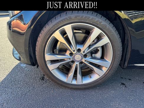 Used 2015 Mercedes-Benz C 300 4MATIC Sedan image 5