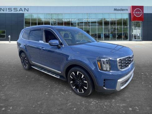Used 2023 Kia Telluride SX Prestige AWD/4WD image 3