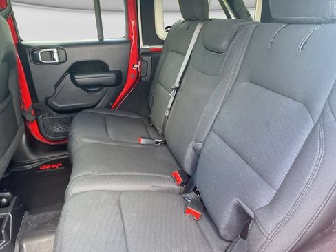 Used 2022 Jeep Wrangler Unlimited Sport AWD/4WD image 16