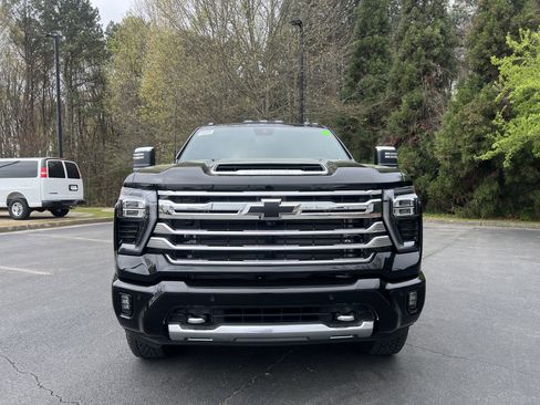 New 2026 Chevrolet Silverado 2500 High Country w/ Technology Package AWD/4WD image 3