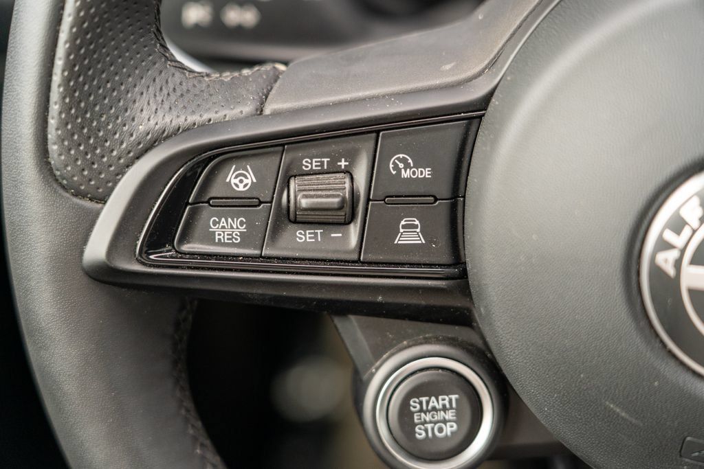 New 2024 Alfa Romeo Tonale Ti AWD/4WD image 28