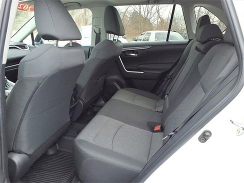 Certified 2022 Toyota RAV4 XLE image 9
